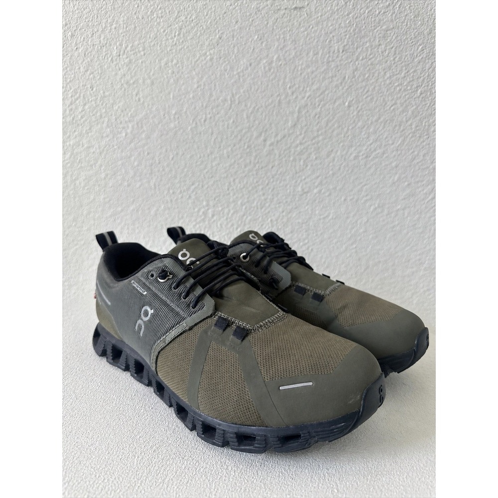 On Cloud 5 Waterproof Women's Sz 9 Olive Green Running Shoes